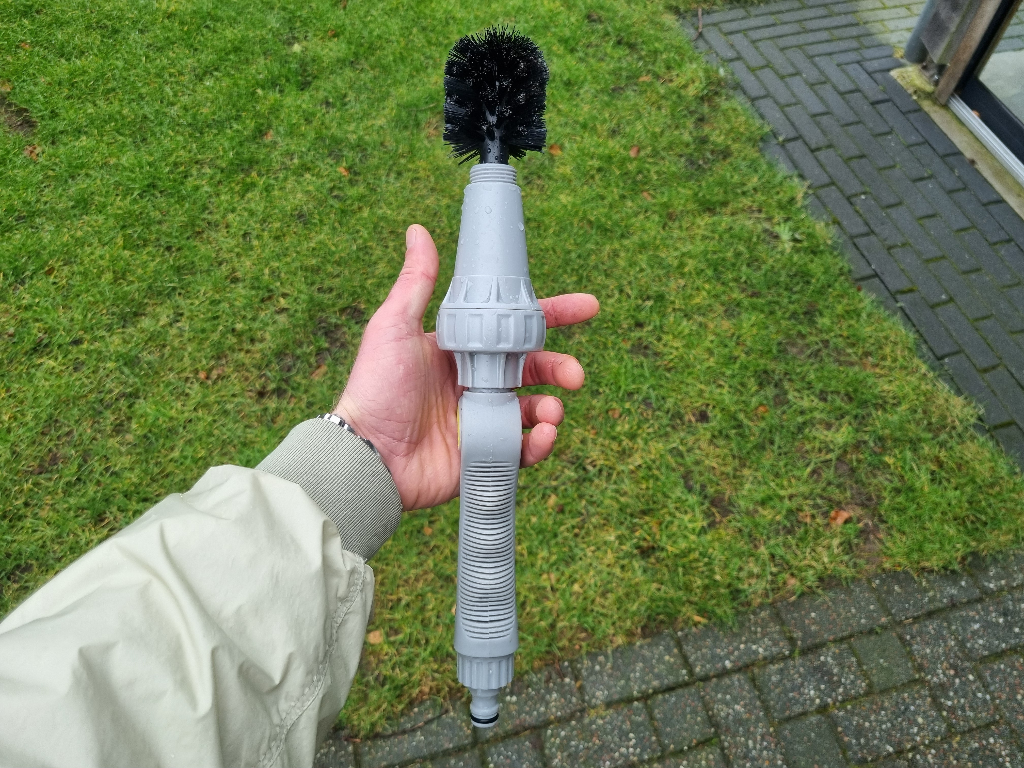 Roterende borstel voor uw huis, tuin en voertuig