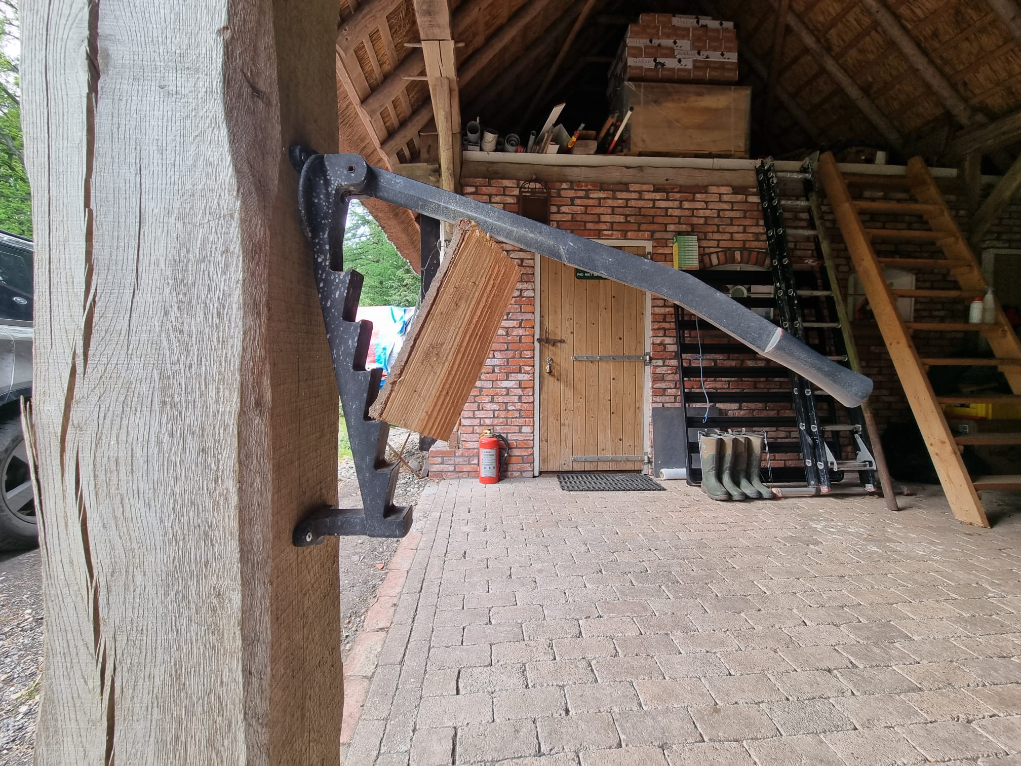 Moeiteloos brandhout splijten met de Stikkan houtklover 