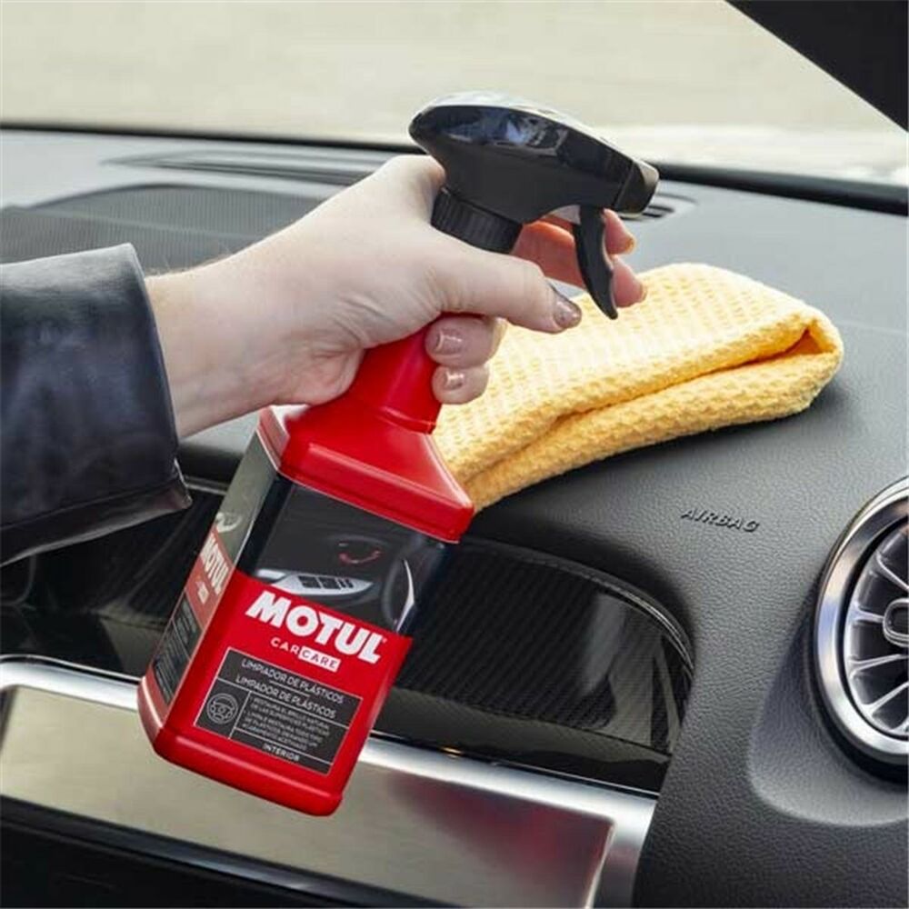 Plastic Cleaner Motul 500 ml