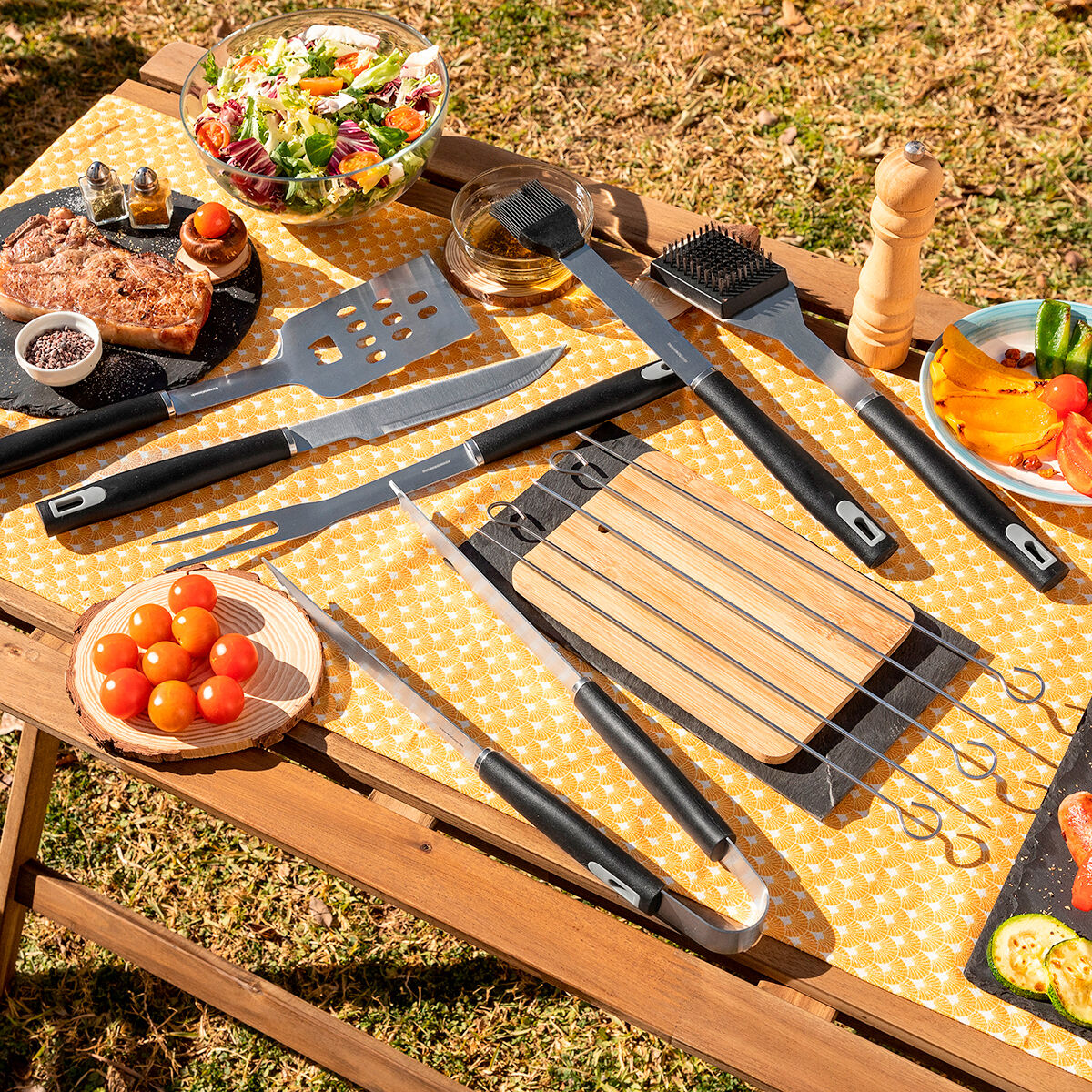 BBQ Utensils Kit with Case 12 Pieces