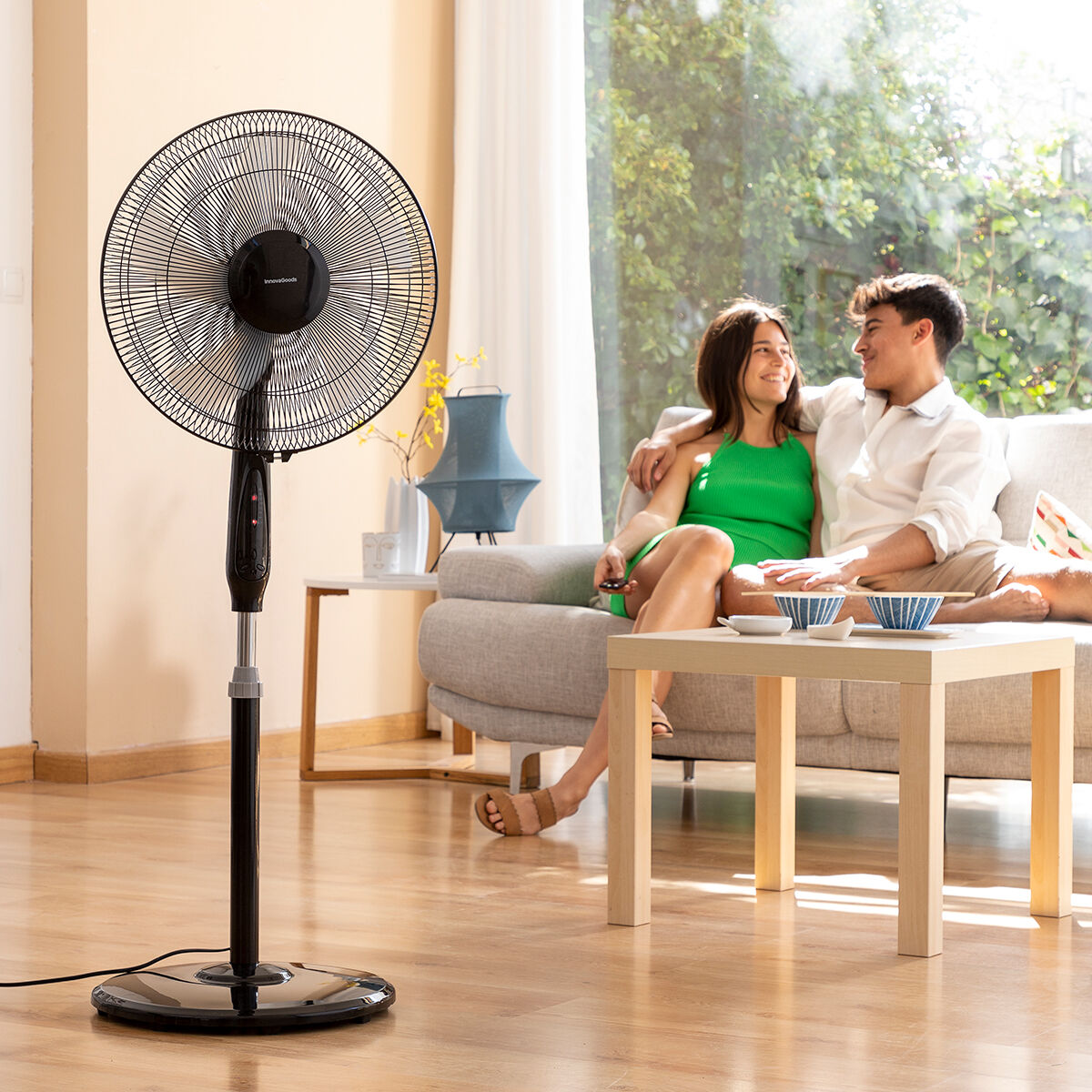 Pedestal Fan with Remote Control Airstreem Black 45 W