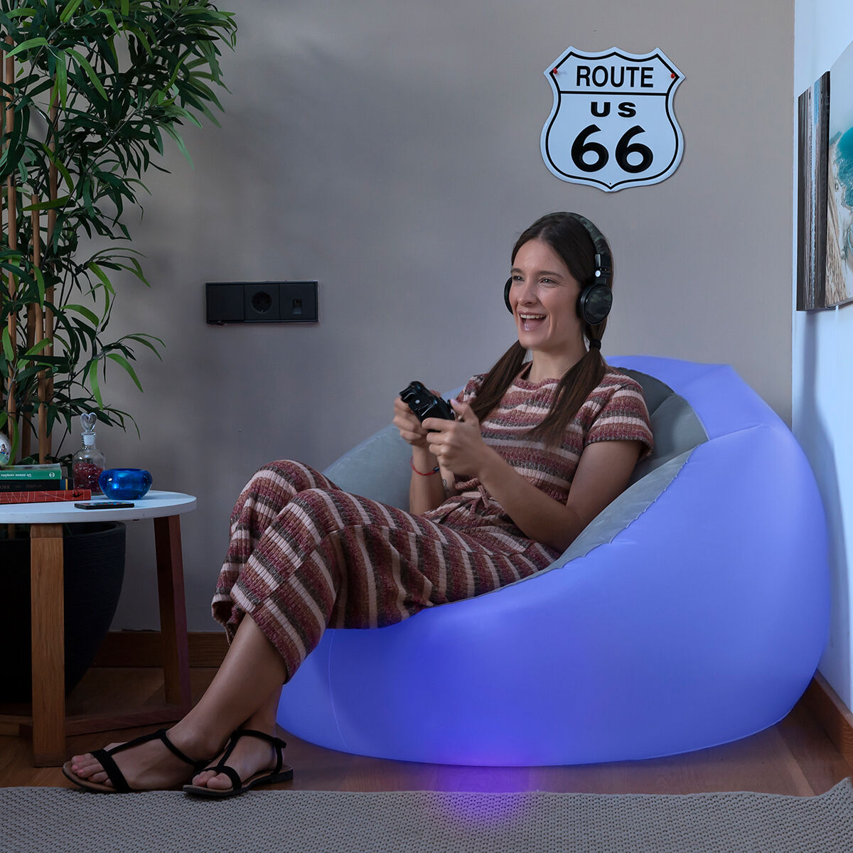 Inflatable Armchair with Multicoloured LED and Remote Control Chight