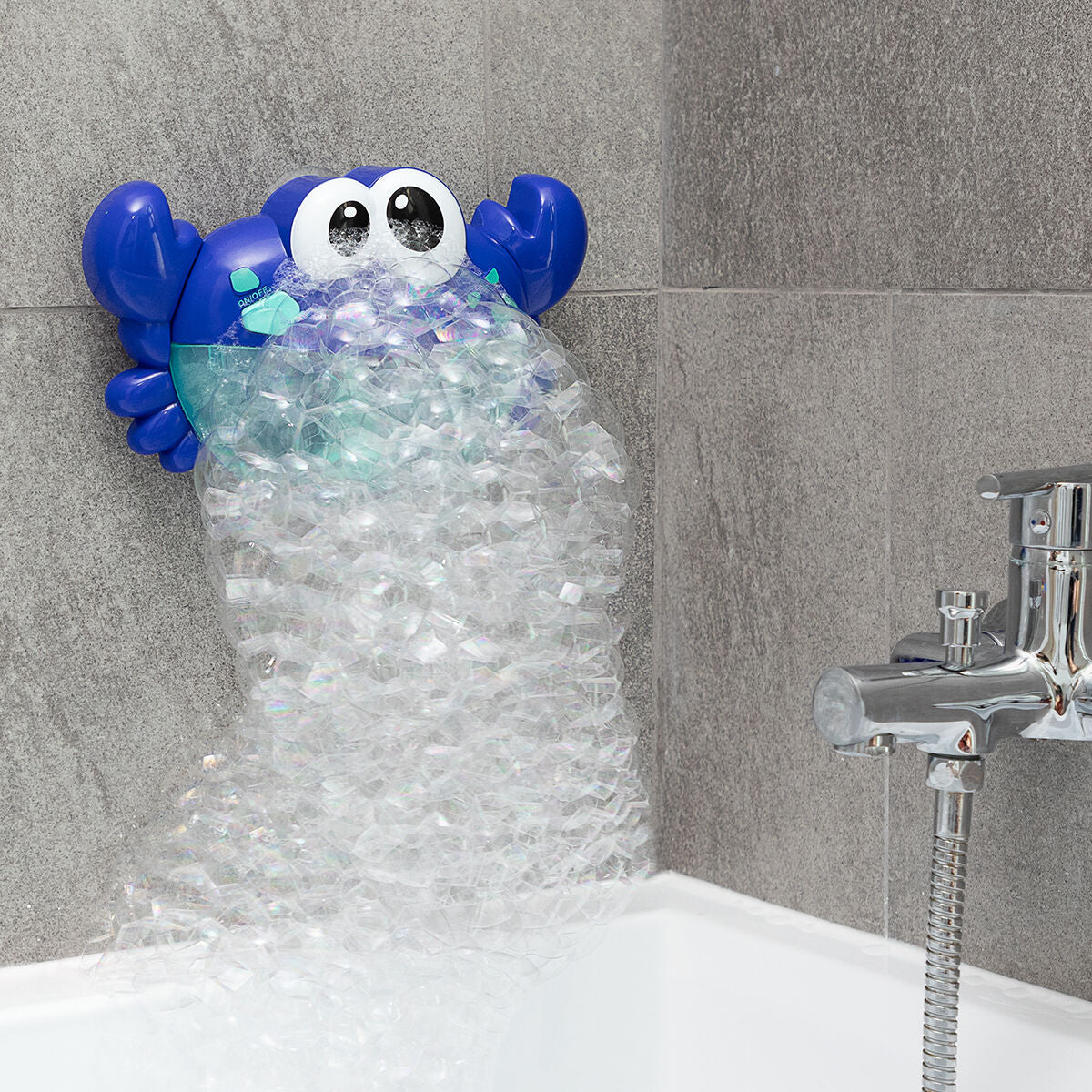 Musical Crab with Soap Bubbles for the Bath