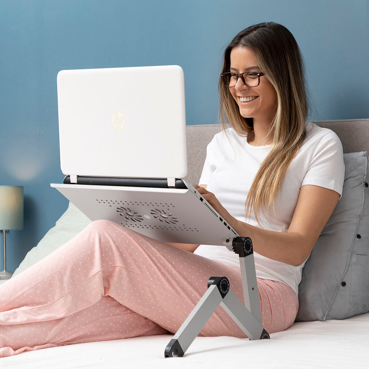 Adjustable Multi-position Laptop Table