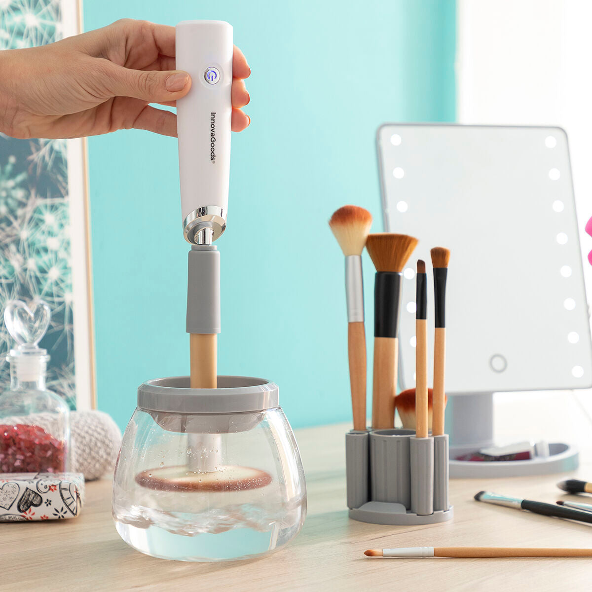 Automatic Make-up Brush Cleaner and Dryer