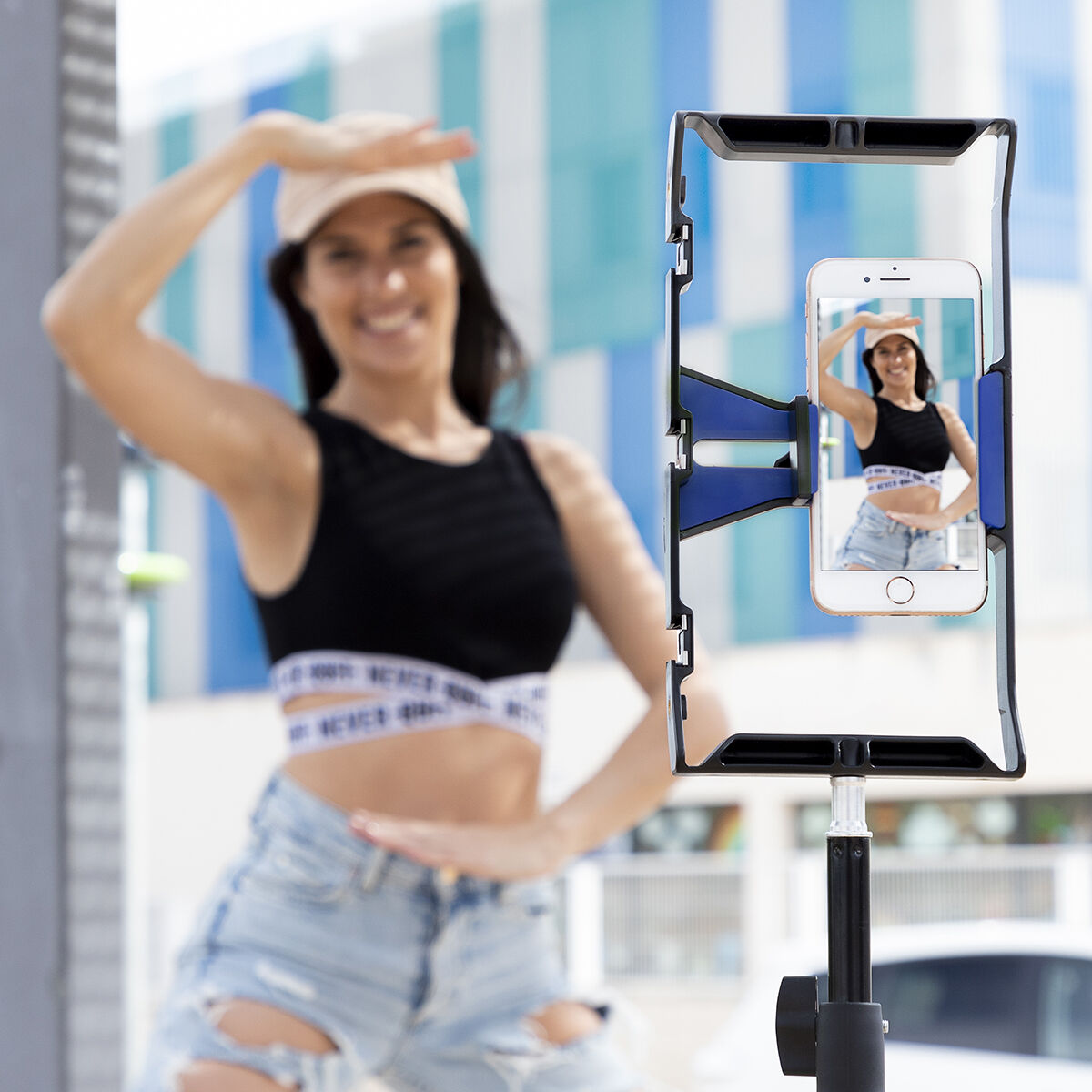 Smartphone Holder with Manual Stabiliser