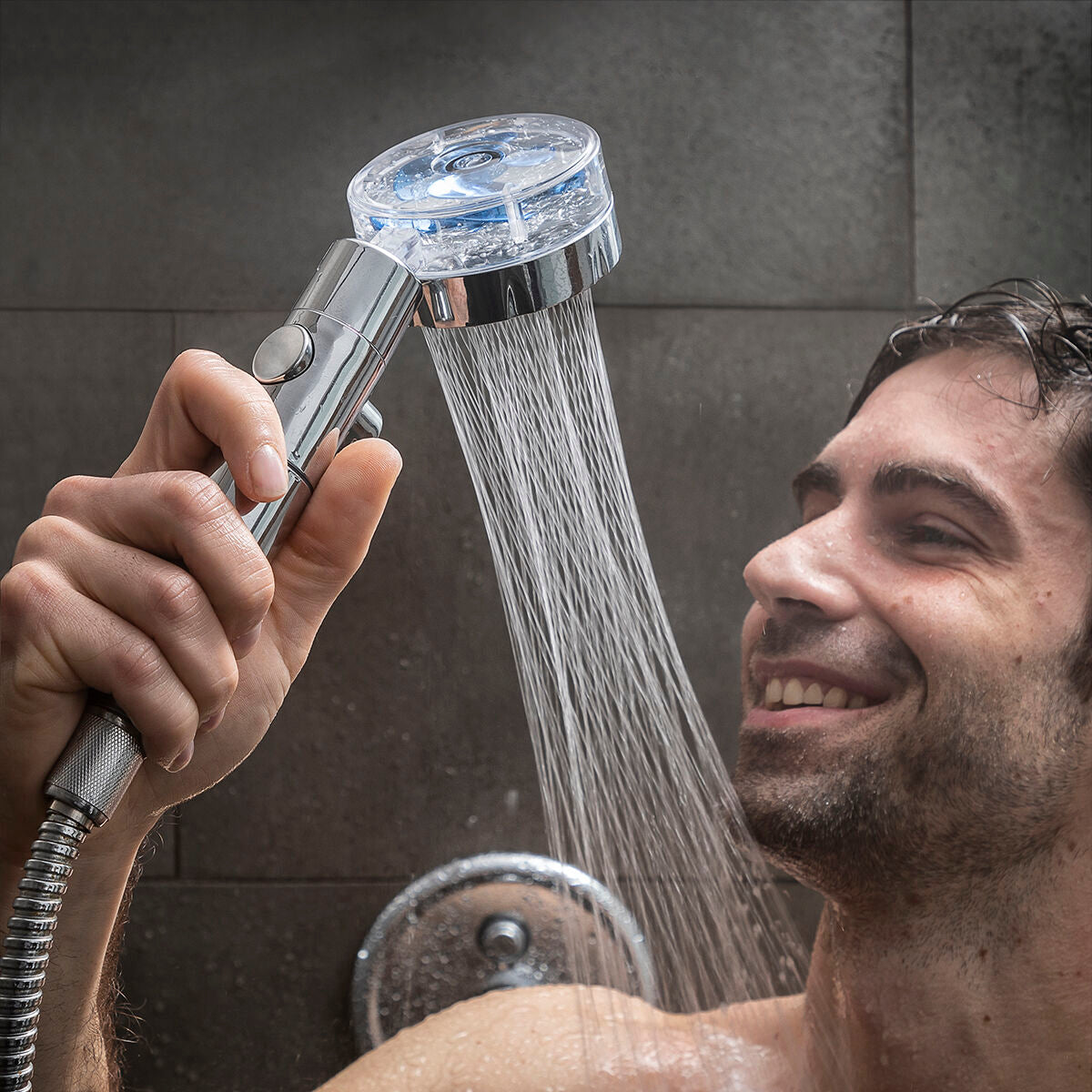 Eco-shower with Pressure Propeller and Purifying Filter Heliwer