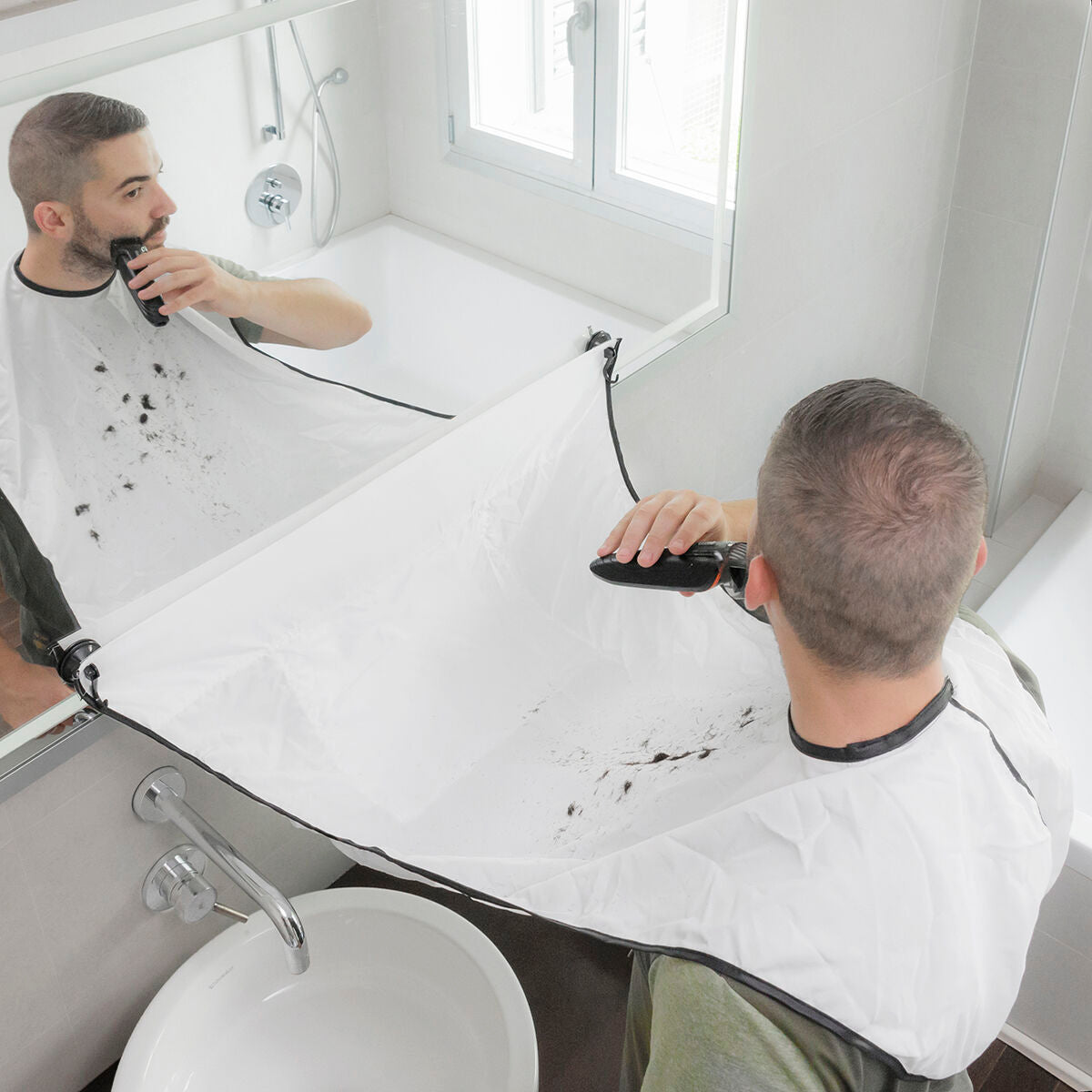 Beard-Trimming Bib with Suction Cups Bibdy